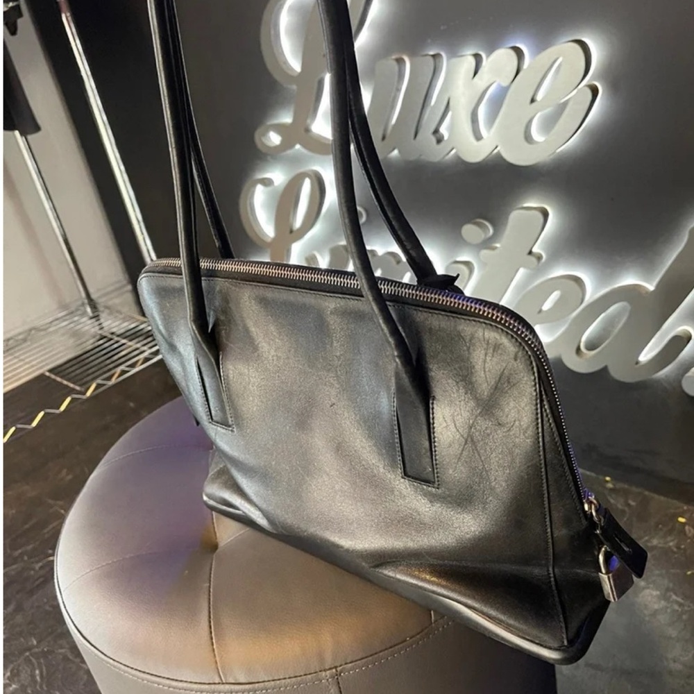 🖤PRADA🖤 Elegant Black Leather Tote Bag
